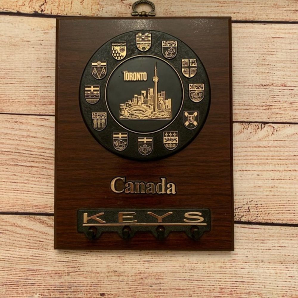 VTG Canada 🇨🇦 key holder